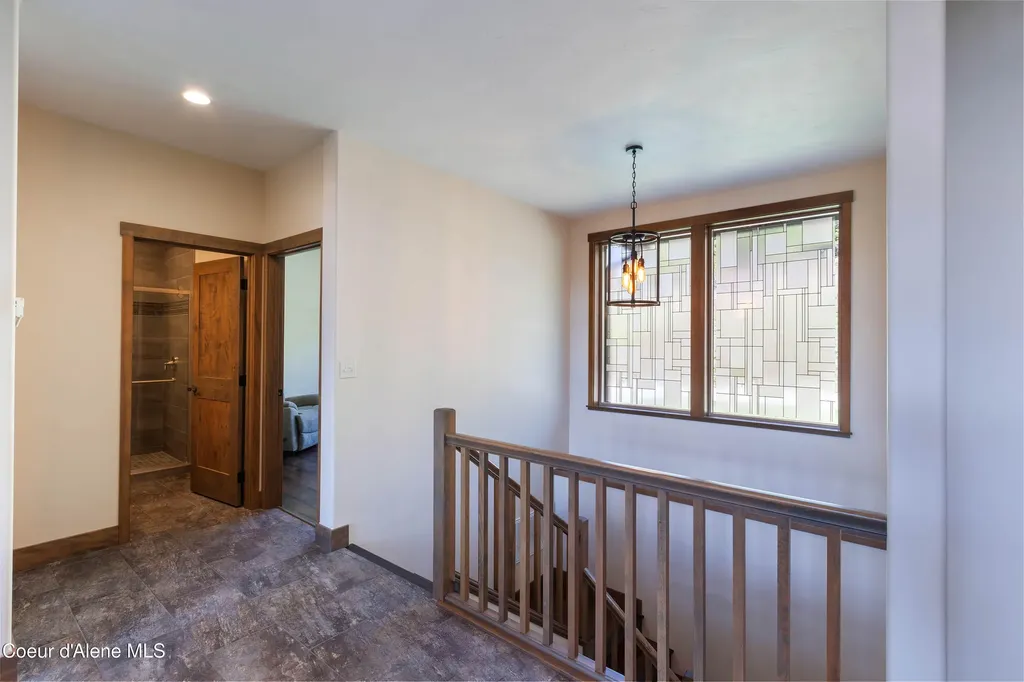 355 Olympic Drive Sandpoint ID 83864