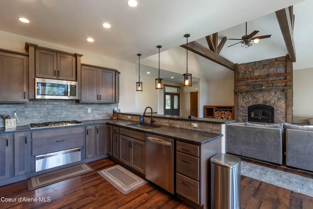 355 Olympic Drive Sandpoint ID 83864