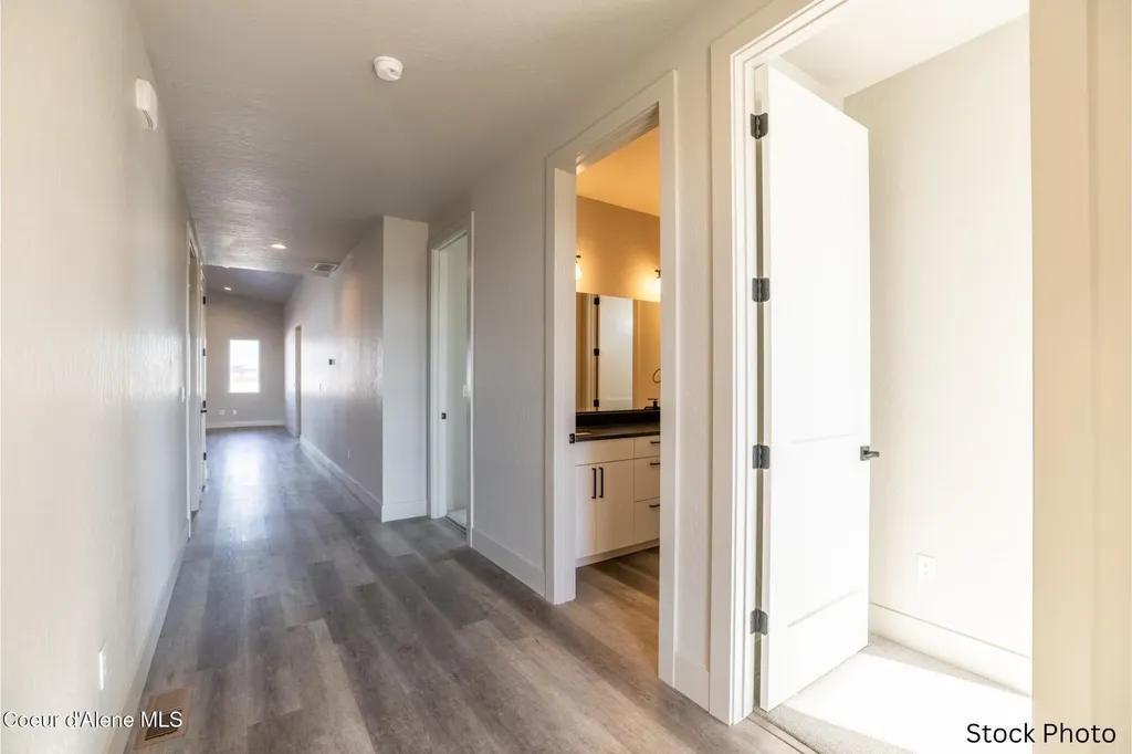 6017 W Moresby Avenue Rathdrum ID 83858