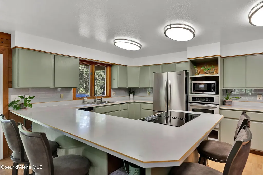 24842 N Cedar Mountain Road Athol ID 83801