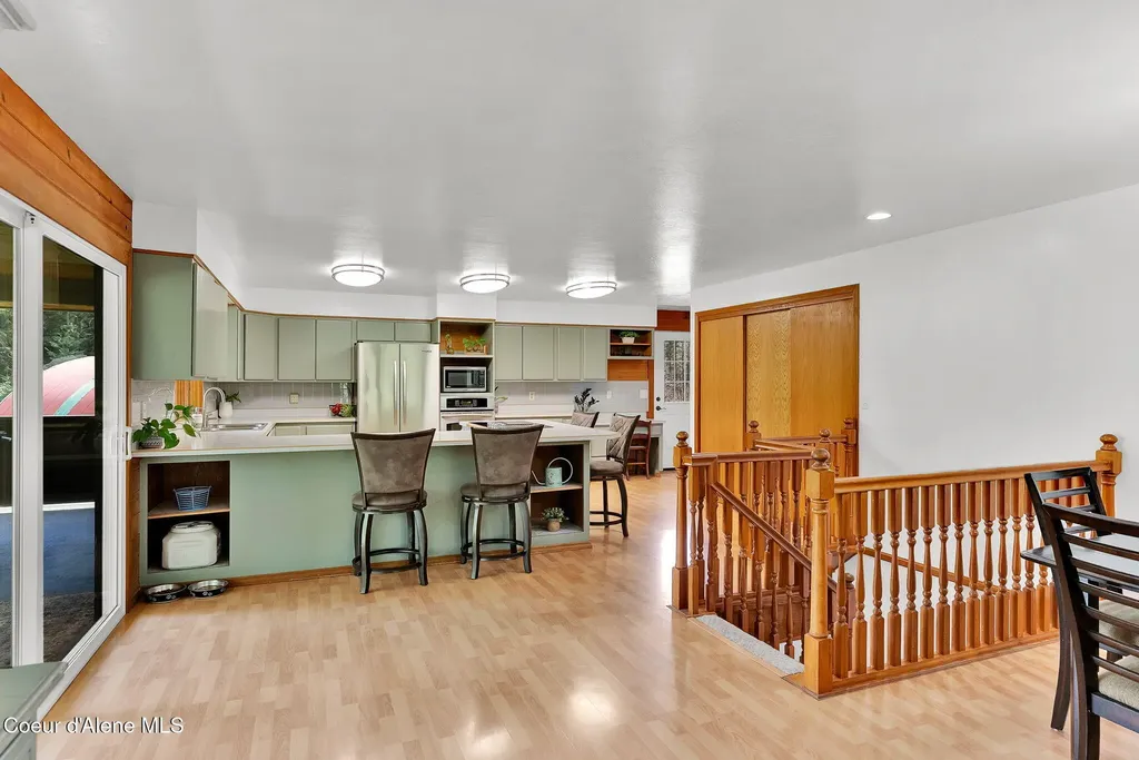 24842 N Cedar Mountain Road Athol ID 83801