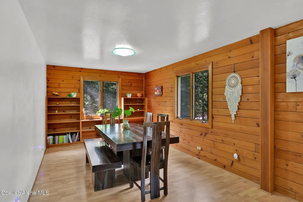 24842 N Cedar Mountain Road Athol ID 83801