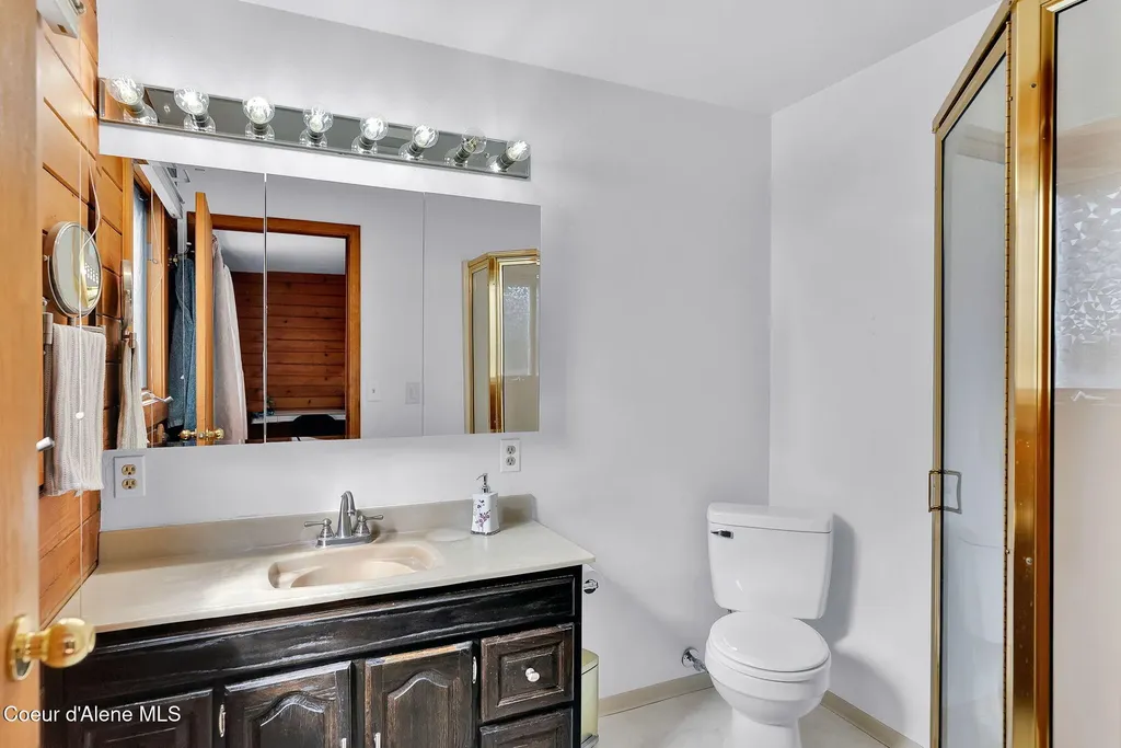 24842 N Cedar Mountain Road Athol ID 83801