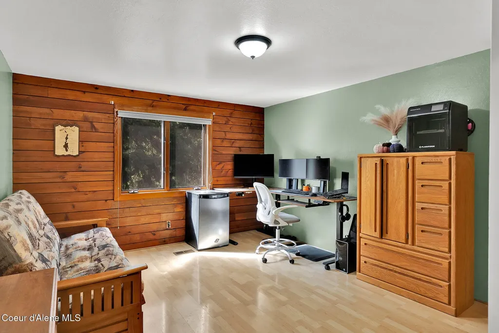 24842 N Cedar Mountain Road Athol ID 83801