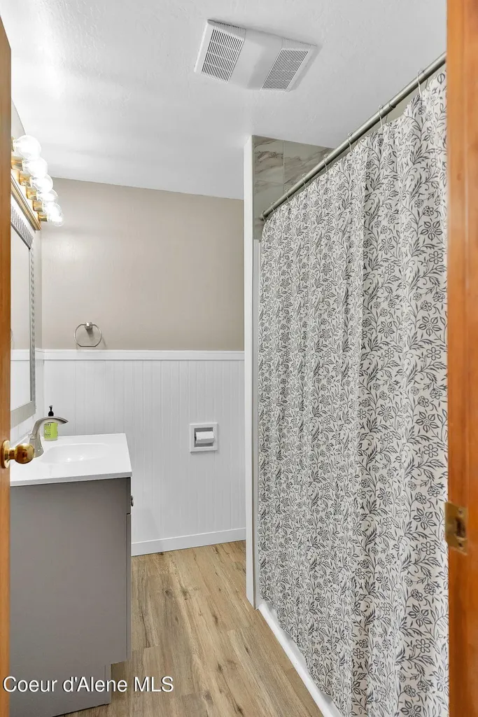 24842 N Cedar Mountain Road Athol ID 83801
