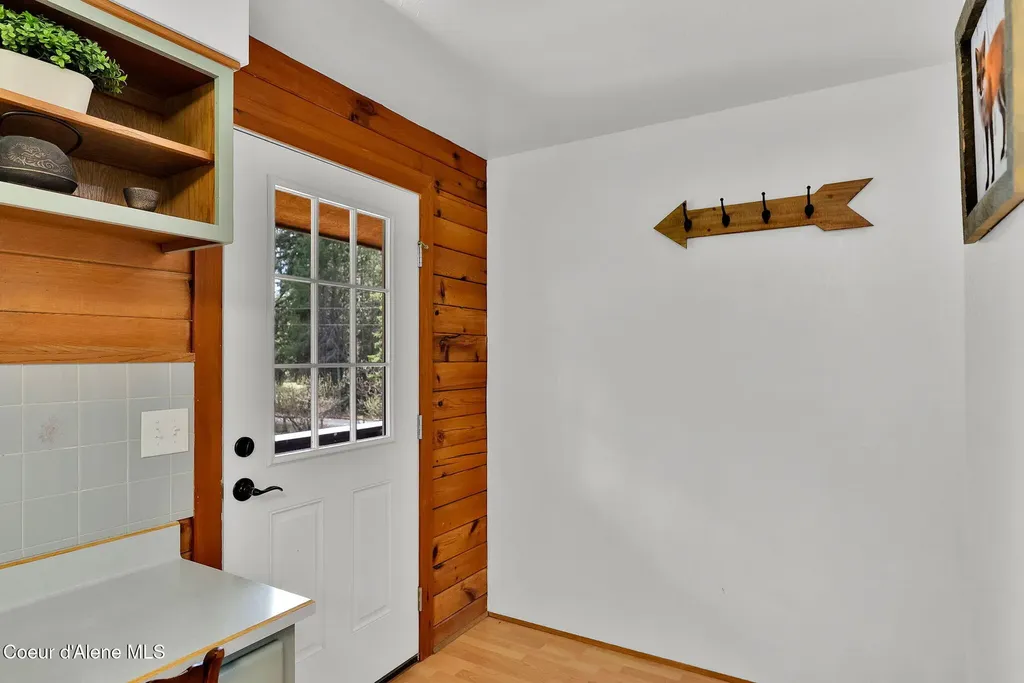 24842 N Cedar Mountain Road Athol ID 83801