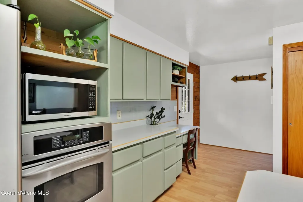 24842 N Cedar Mountain Road Athol ID 83801