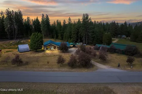159 Frontier Village Naples ID 83847