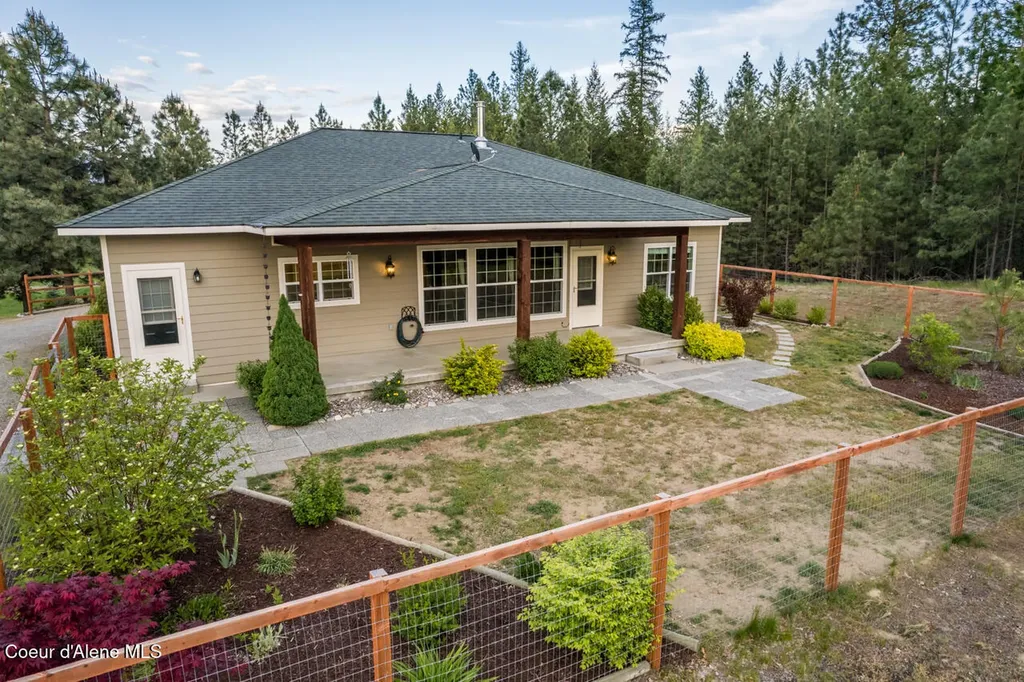 684 Chute Canyon Way Bonners Ferry ID 83805