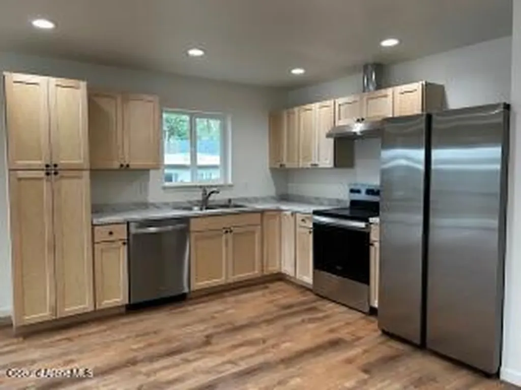 374 Harriet Street Priest River ID 83856