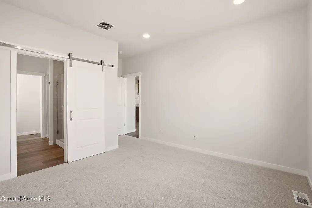 3274 N Segar Loop Post Falls ID 83854