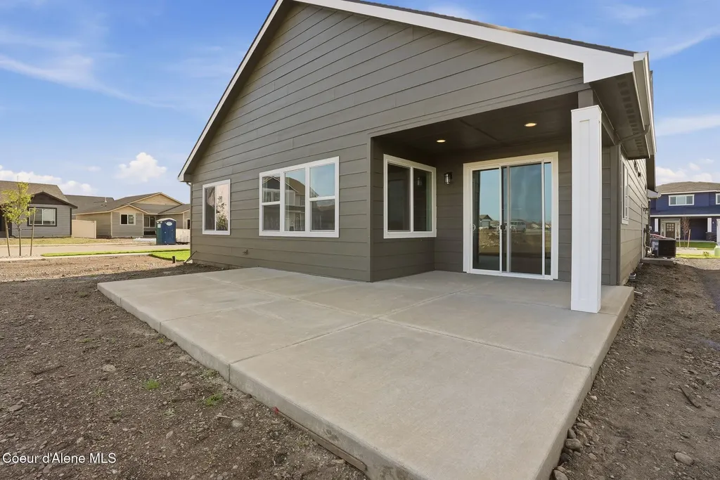 3274 N Segar Loop Post Falls ID 83854
