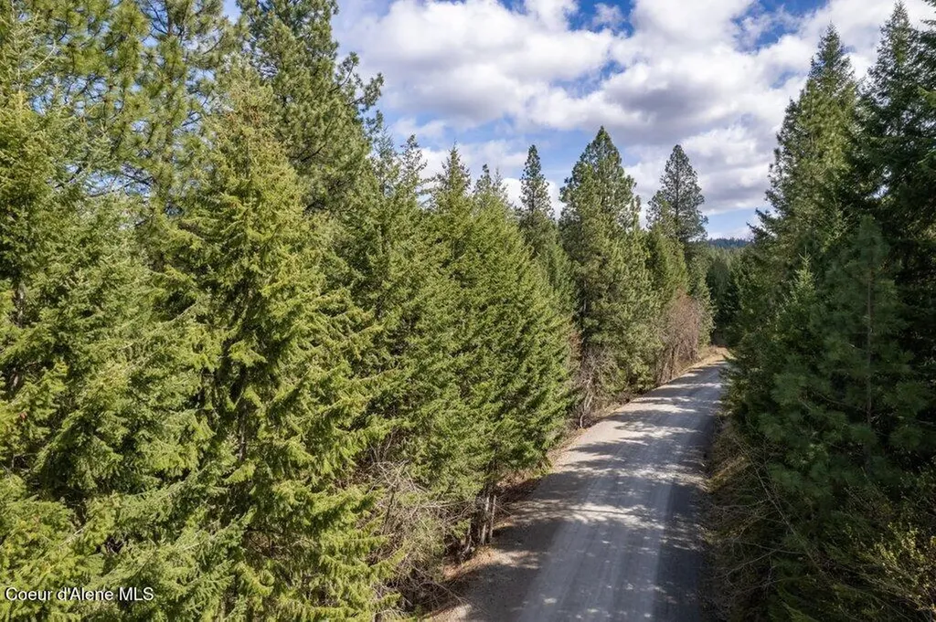 Nna Half Round Bay Road Harrison ID 83833