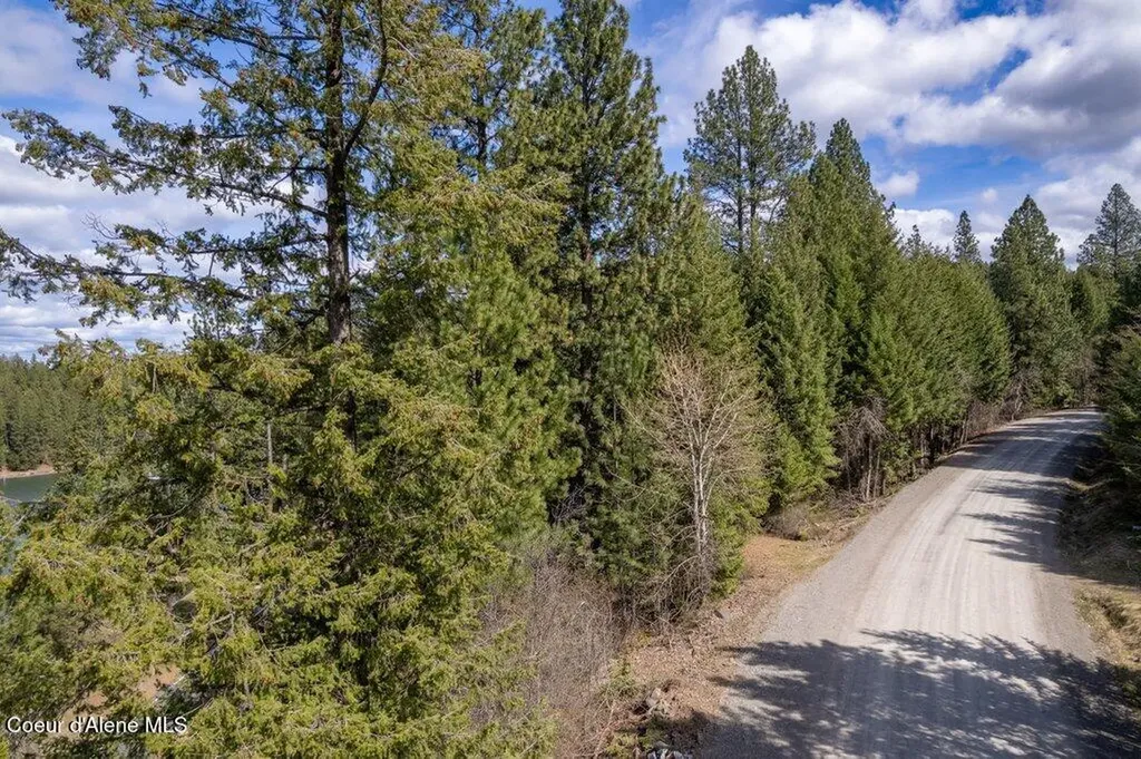 Nna Half Round Bay Road Harrison ID 83833