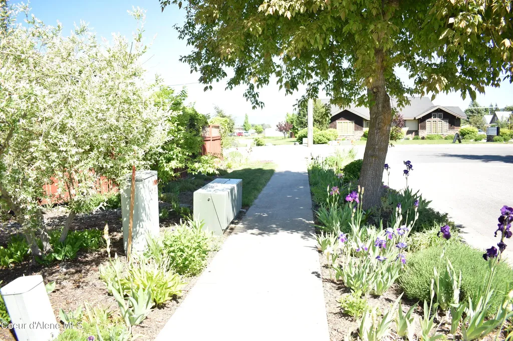 Walnut Street Sandpoint ID 83864