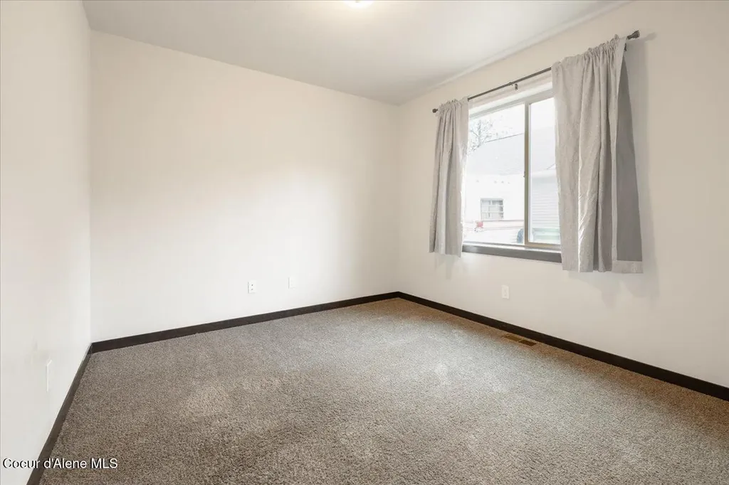 302 Rio Vista Street Osburn ID 83849