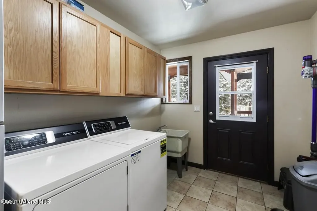 4058 W Seasons Road Rathdrum ID 83858