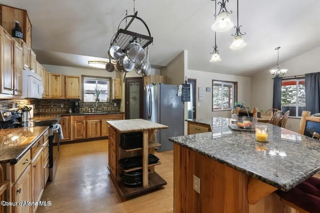 4058 W Seasons Road Rathdrum ID 83858