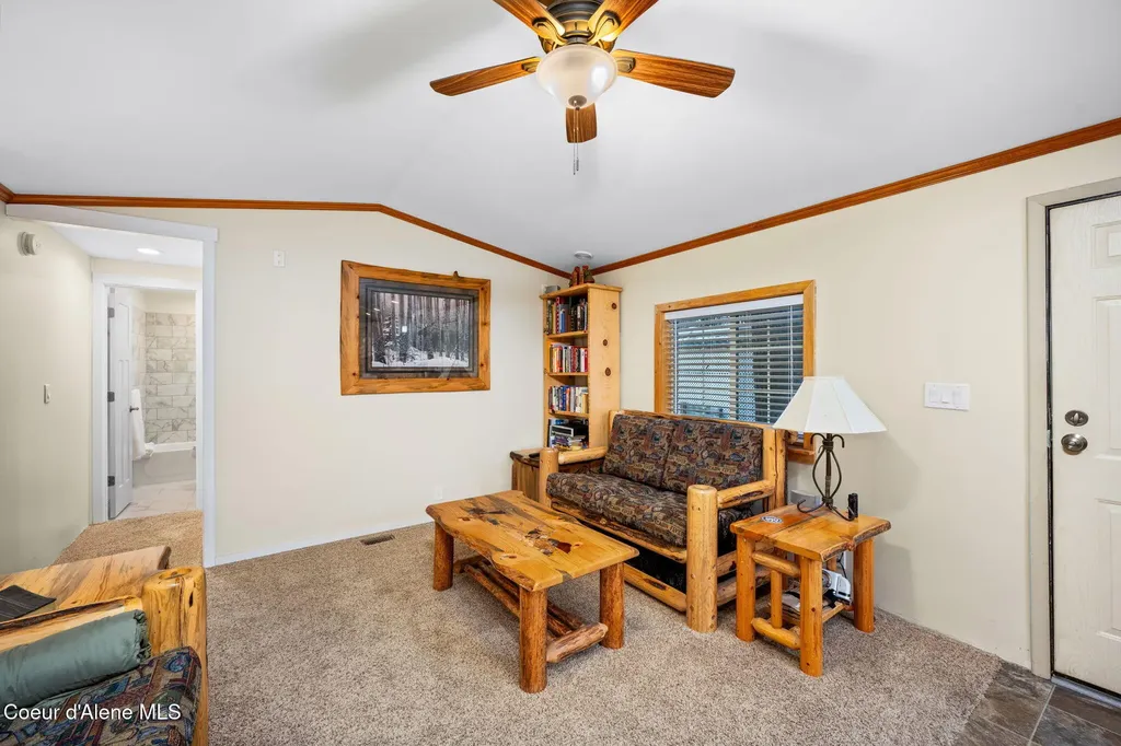 9140 N Starr Loop Hayden ID 83835