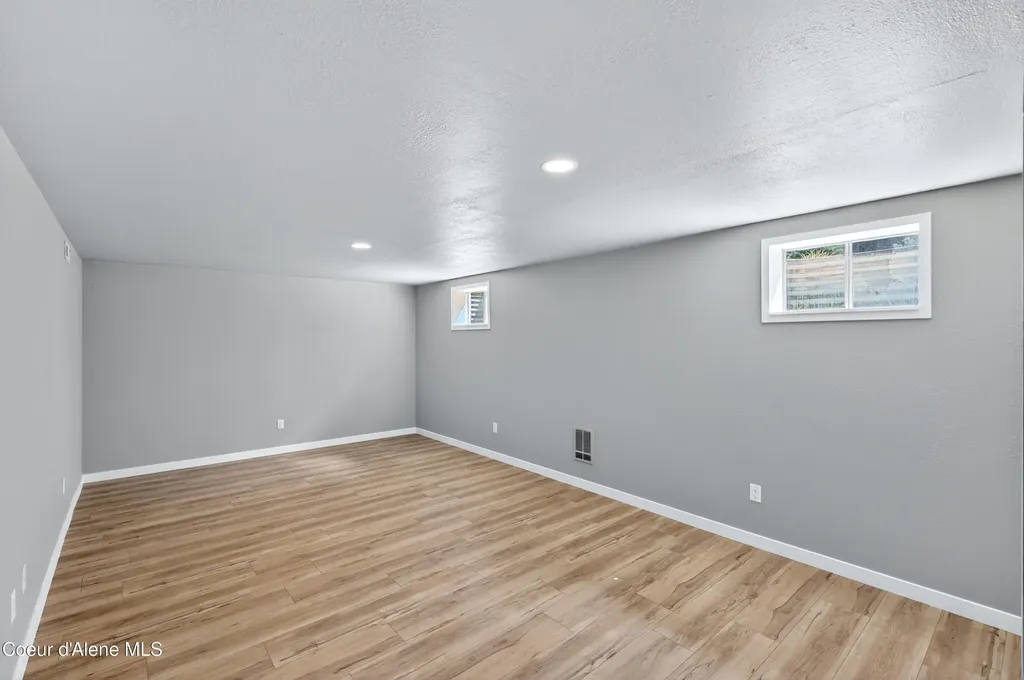 5819 E Roger Drive Post Falls ID 83854