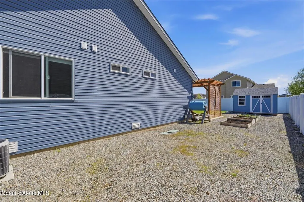 8412 N Scotsworth Street Post Falls ID 83854