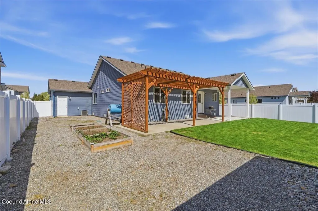 8412 N Scotsworth Street Post Falls ID 83854