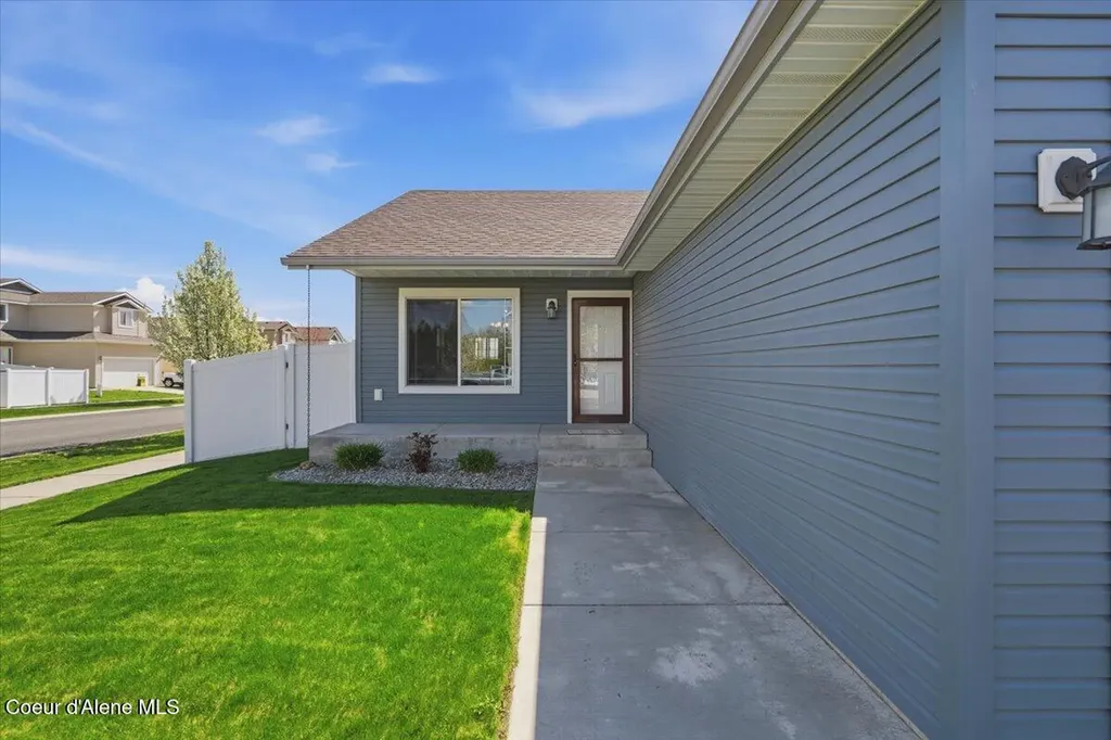 8412 N Scotsworth Street Post Falls ID 83854