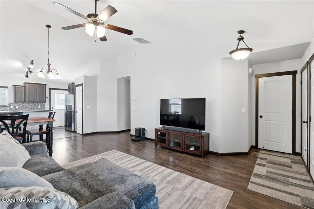 8412 N Scotsworth Street Post Falls ID 83854