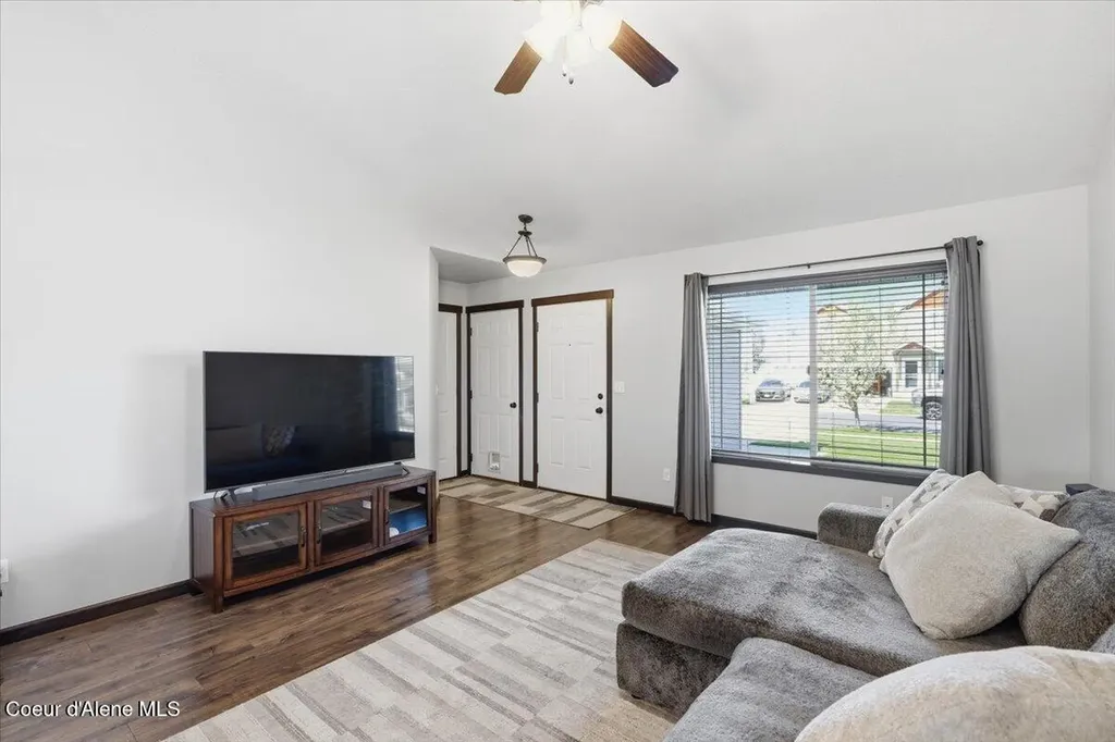 8412 N Scotsworth Street Post Falls ID 83854