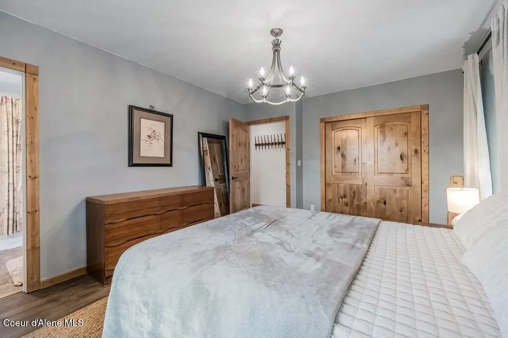 2875 Gold Creek Road Sandpoint ID 83864