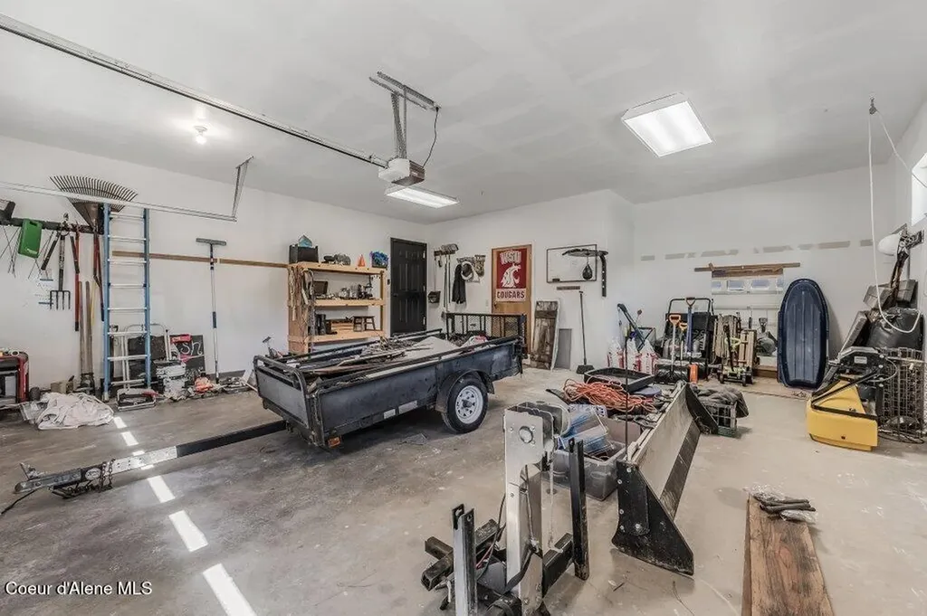 2875 Gold Creek Road Sandpoint ID 83864