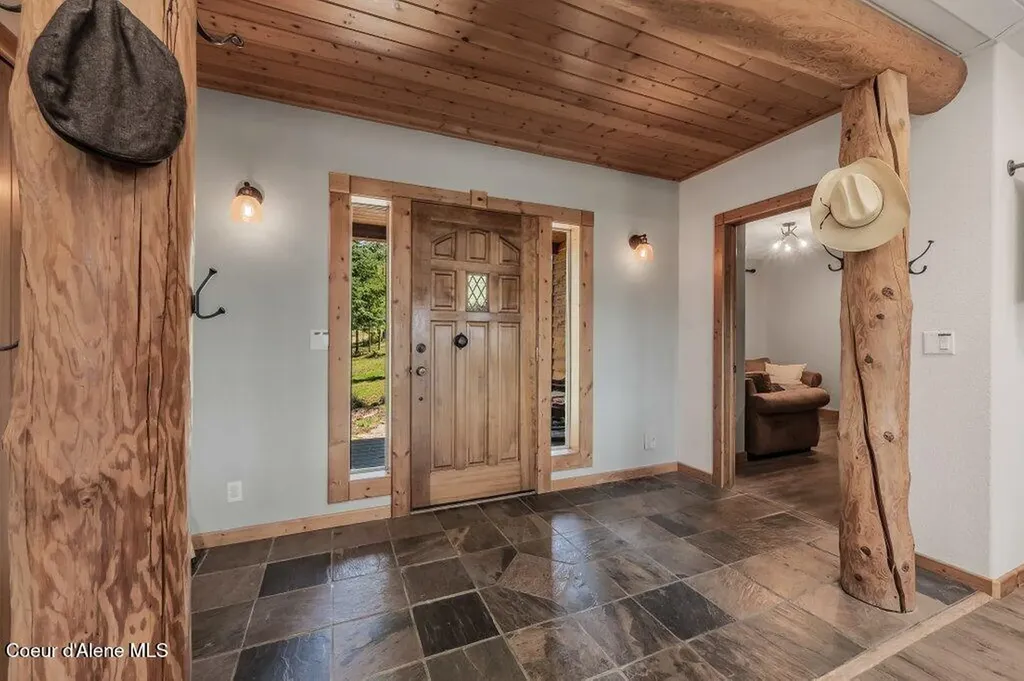 2875 Gold Creek Road Sandpoint ID 83864
