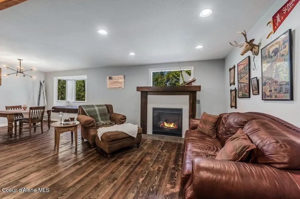 2875 Gold Creek Road Sandpoint ID 83864