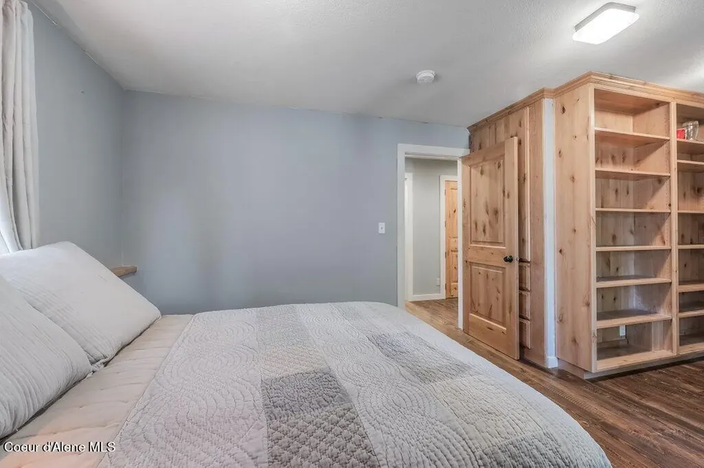 2875 Gold Creek Road Sandpoint ID 83864
