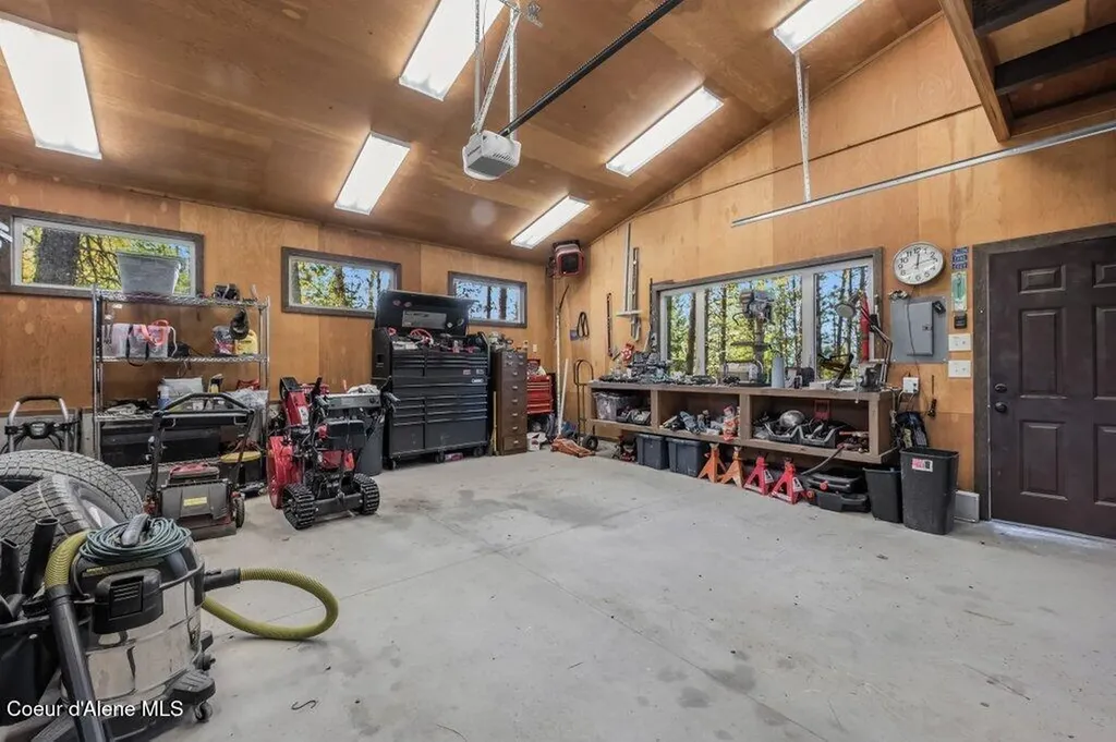2875 Gold Creek Road Sandpoint ID 83864