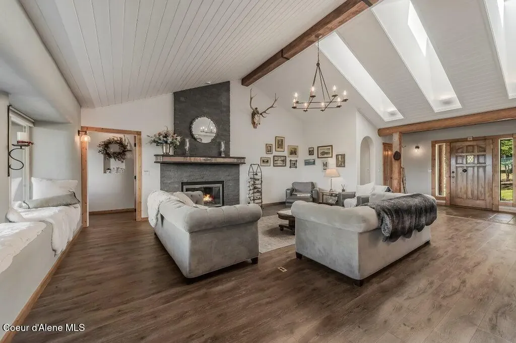 2875 Gold Creek Road Sandpoint ID 83864