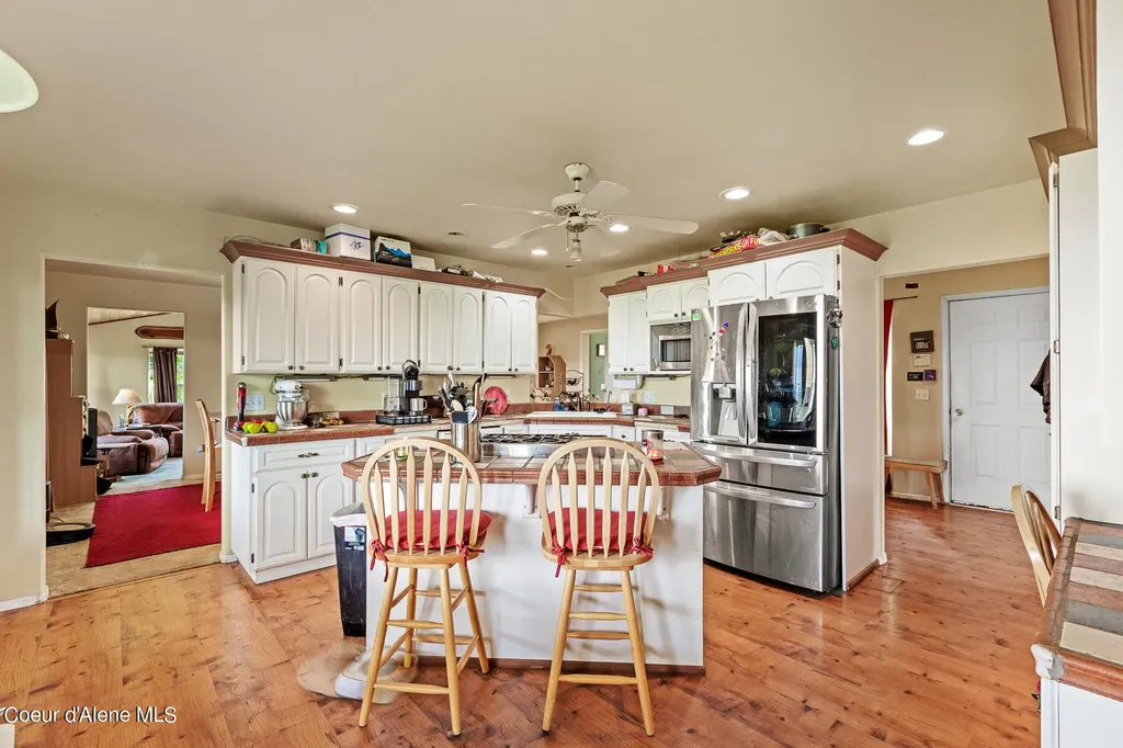 9338 S Caribou Ridge Road Harrison ID 83833
