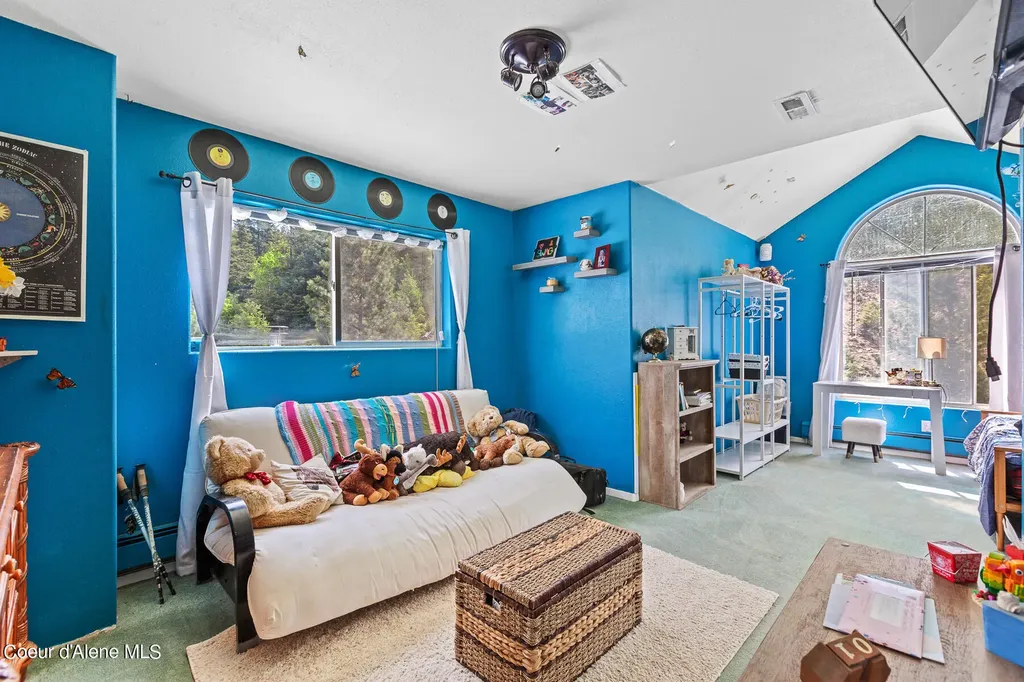 9338 S Caribou Ridge Road Harrison ID 83833