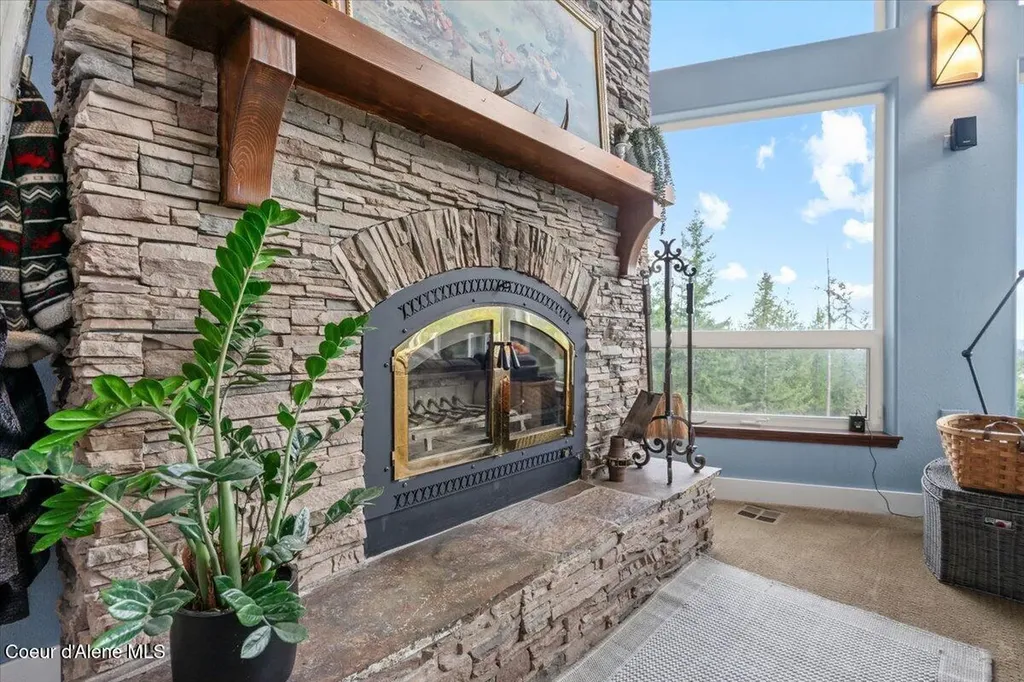 4177 E Eagles Mere Road Harrison ID 83833