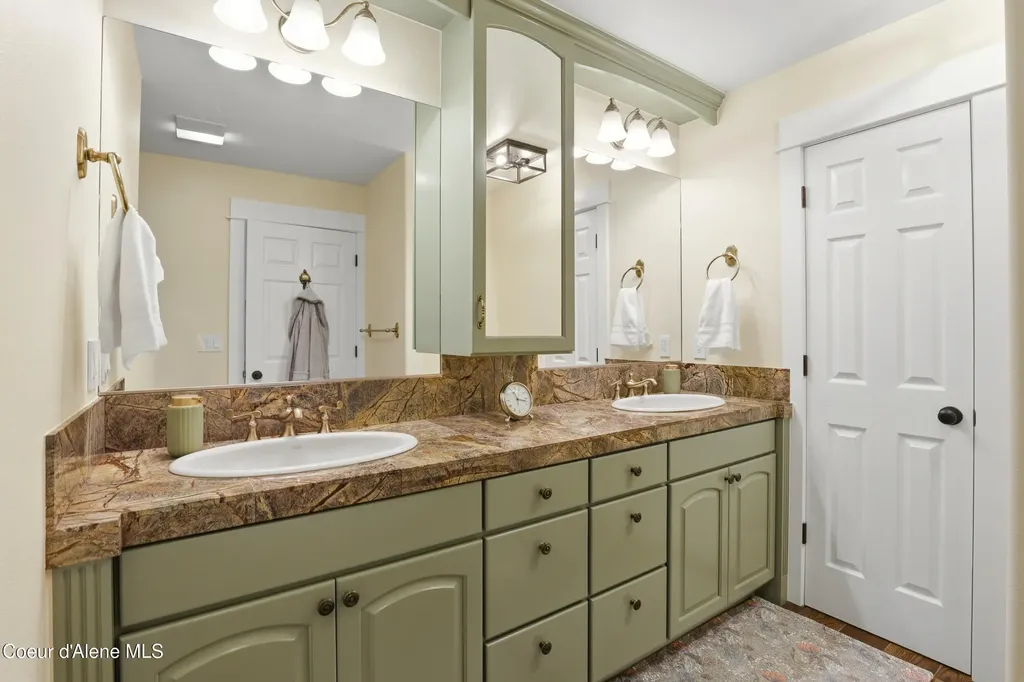 4177 E Eagles Mere Road Harrison ID 83833
