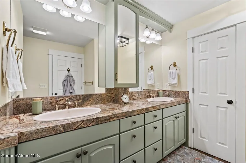 4177 E Eagles Mere Road Harrison ID 83833