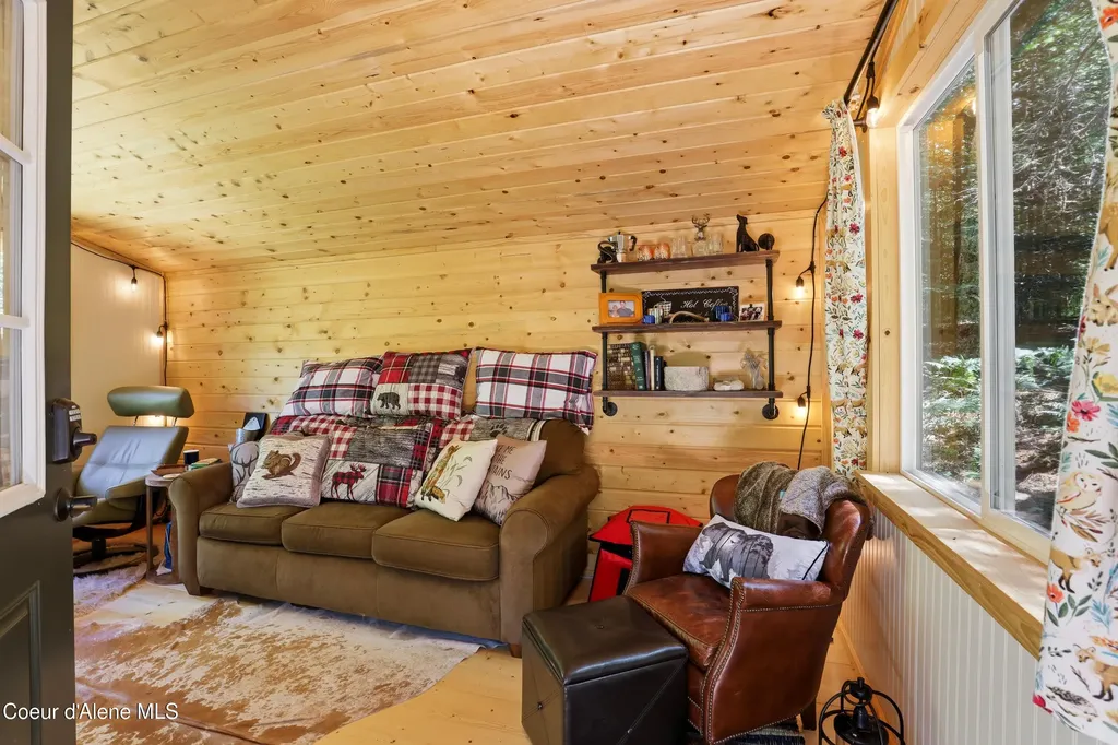 4177 E Eagles Mere Road Harrison ID 83833