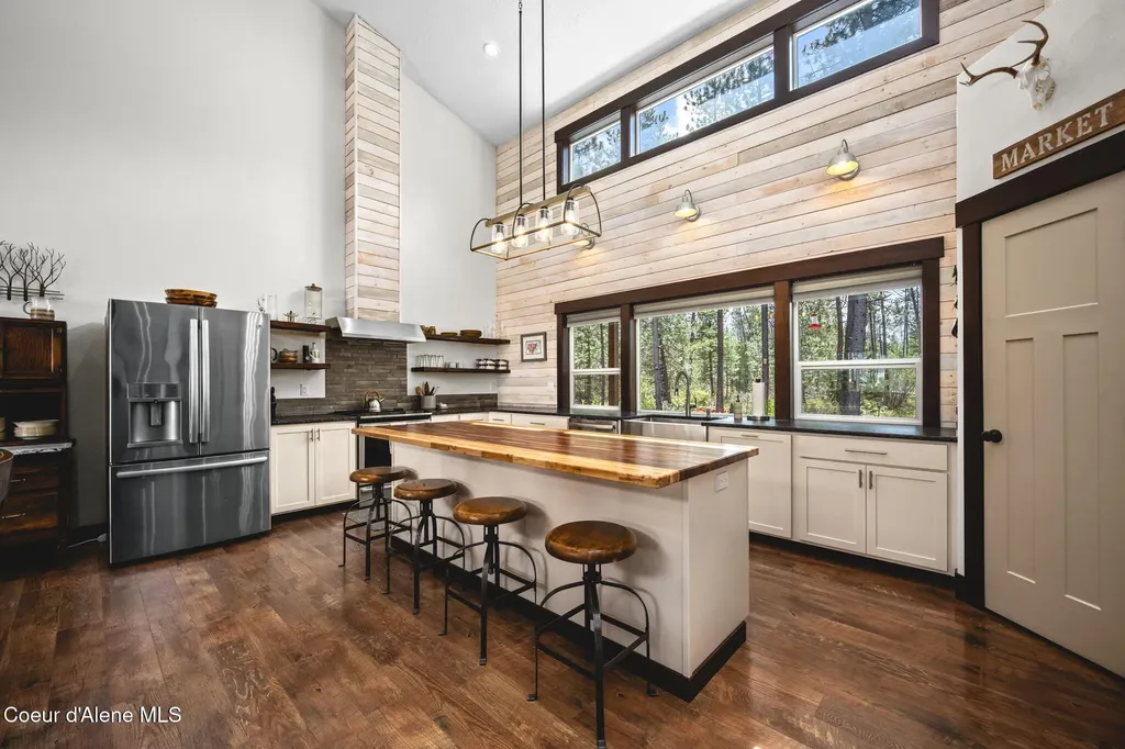 27139 N Warren Road Athol ID 83801