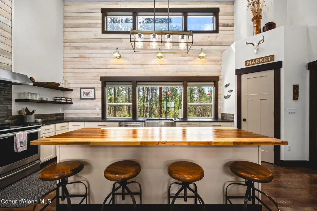 27139 N Warren Road Athol ID 83801