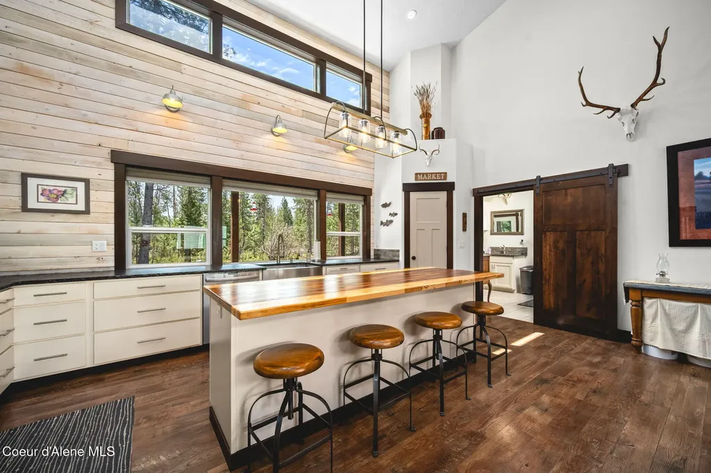 27139 N Warren Road Athol ID 83801