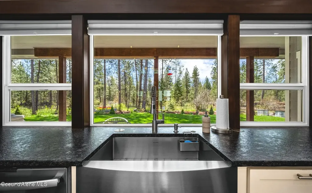 27139 N Warren Road Athol ID 83801