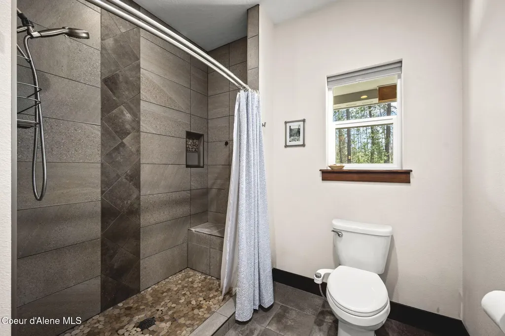 27139 N Warren Road Athol ID 83801