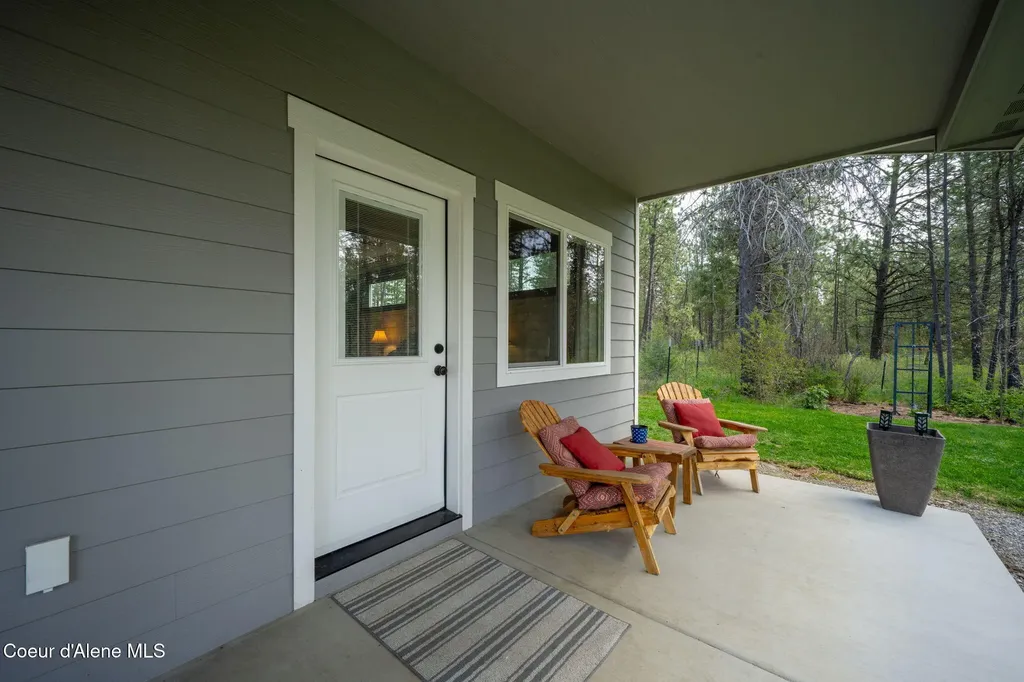 27139 N Warren Road Athol ID 83801