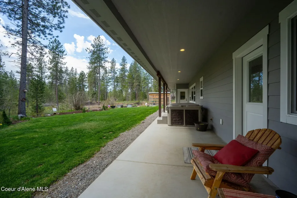27139 N Warren Road Athol ID 83801