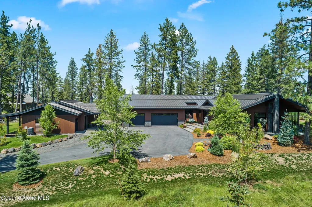 6282 S Old Barn Road Harrison ID 83833